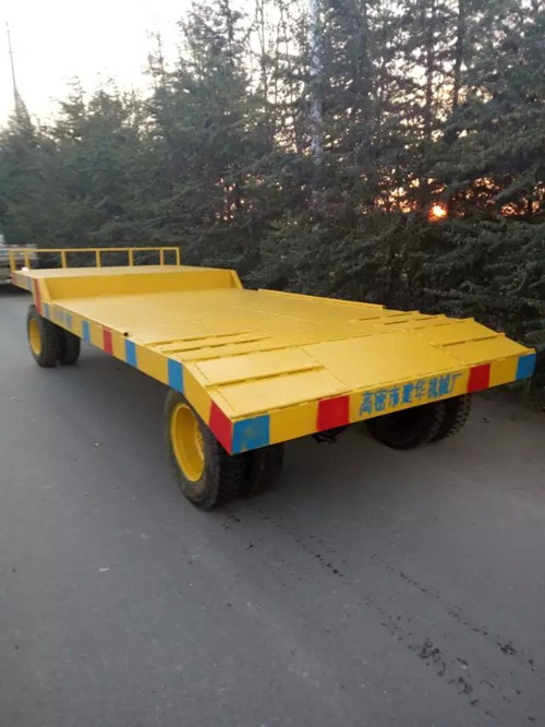 10吨挖沟拖车