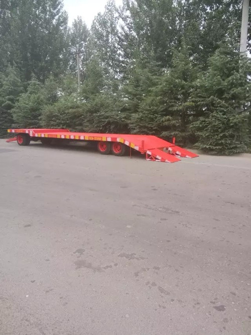 新款常用拖车