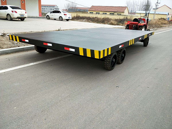 应该怎样正确维护重型平板拖车 应该怎样正确维护重型平板拖车